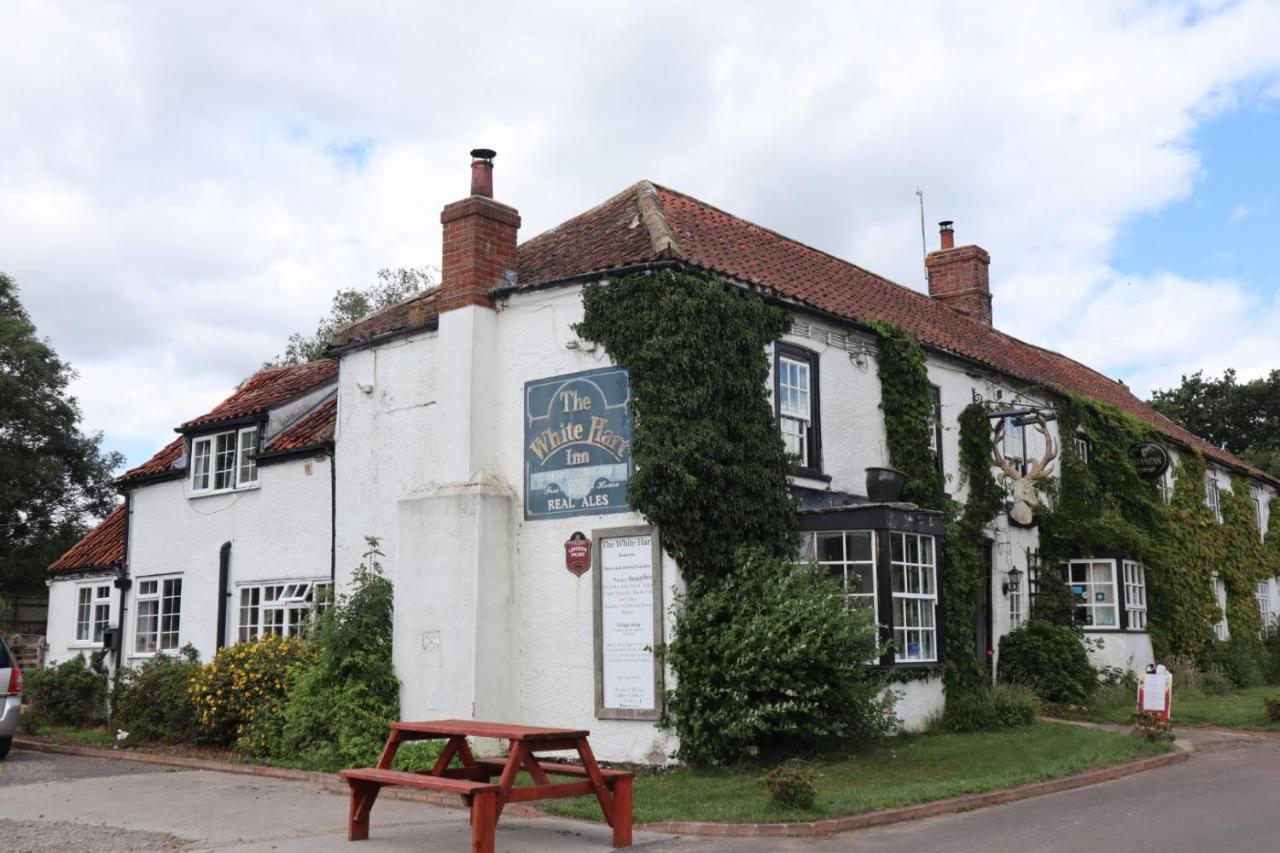 The White Hart Inn Tetford Exteriör bild